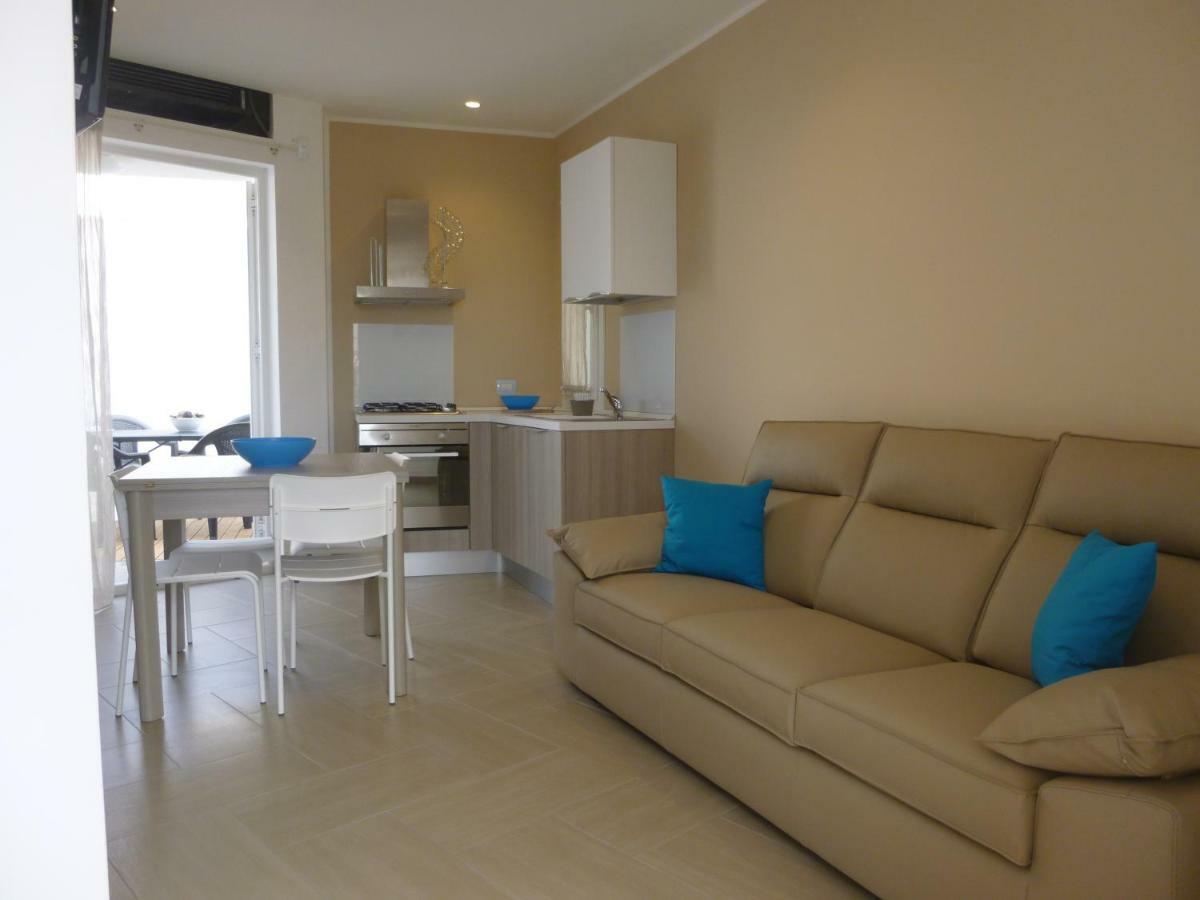Charm Holiday Terrasini Zewnętrze zdjęcie