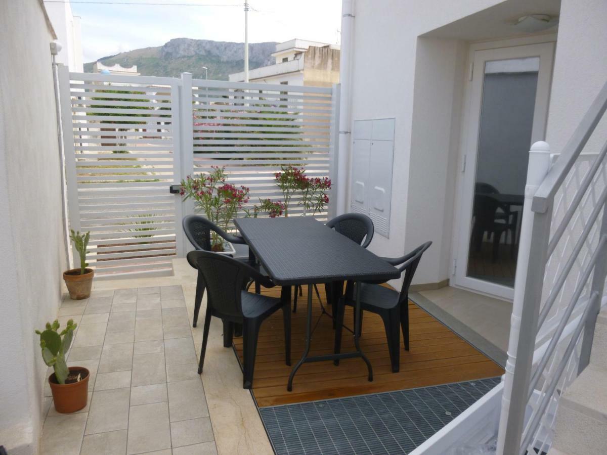 Charm Holiday Terrasini Zewnętrze zdjęcie