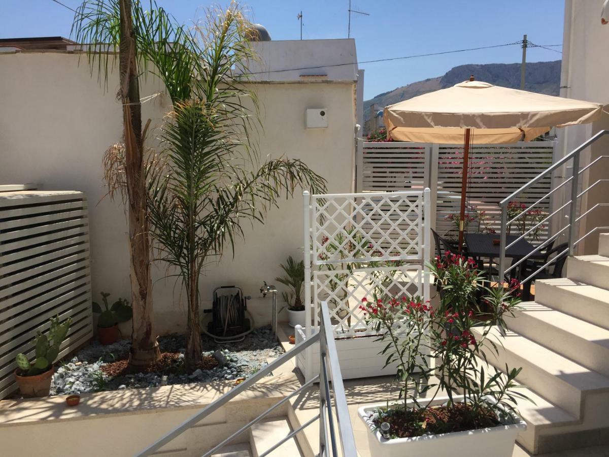 Charm Holiday Terrasini Zewnętrze zdjęcie