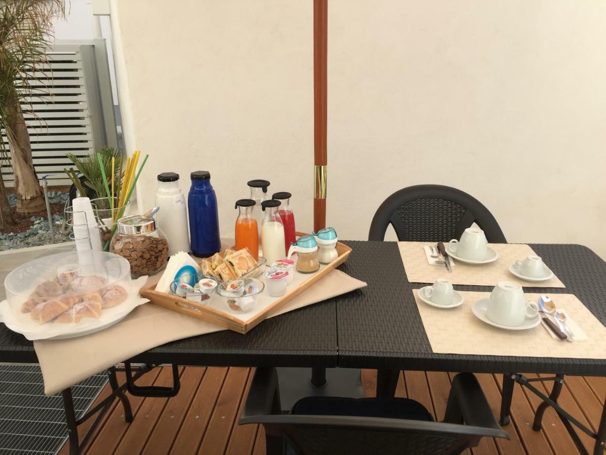 Charm Holiday Terrasini Zewnętrze zdjęcie