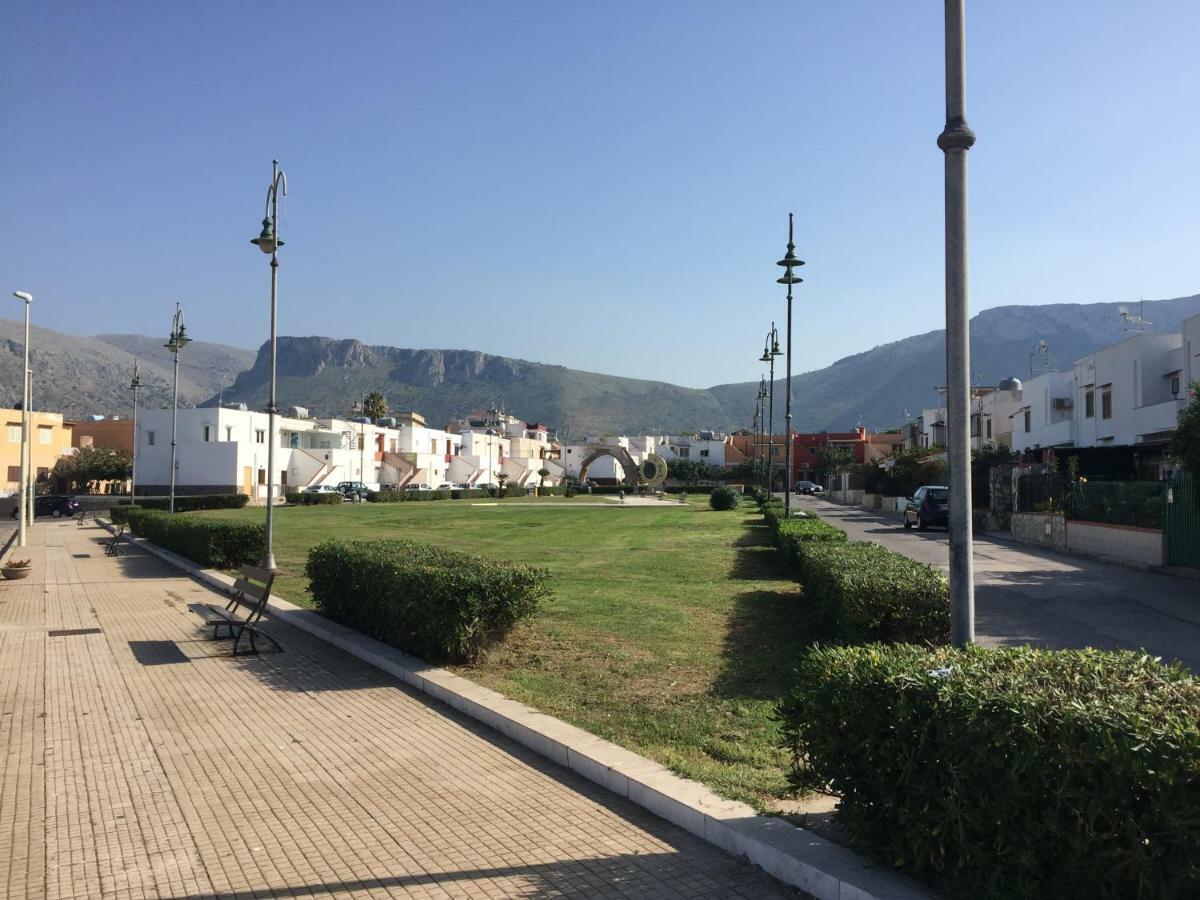 Charm Holiday Terrasini Zewnętrze zdjęcie